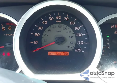 2005 Toyota Tacoma Prerunner V6 z USA, uszkodzony, nr VIN 3TMJU62N75M001803